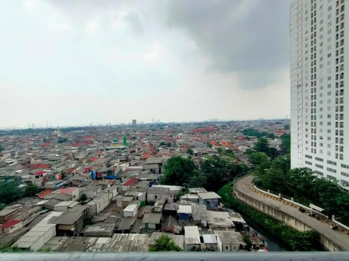 Apartemen Bassura City By Maezura Property Jakarta Kültér fotó